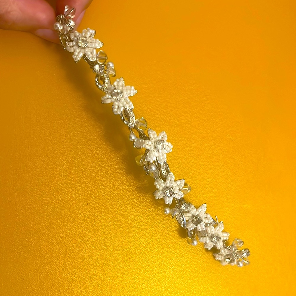 Bridal headpiece